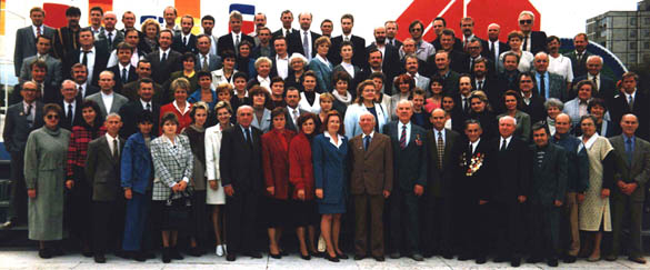 Выпускники ЛГИ в Солигорске. Май 2004