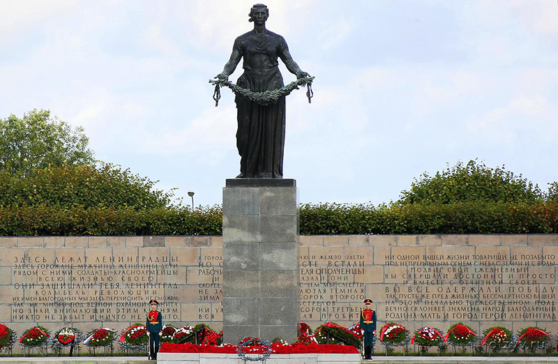  'РОДИНА МАТЬ' у них Одна, но родители разные.